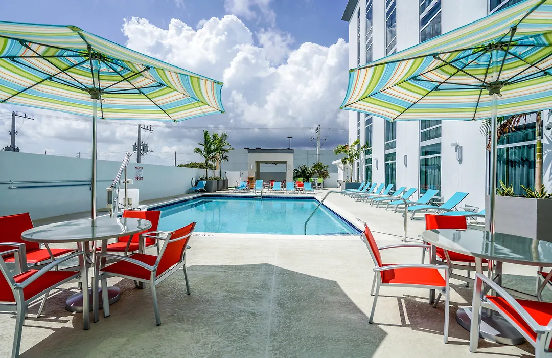 Hotel Dello Ft Lauderdale Airport, Tapestry Collection By Hilton-1